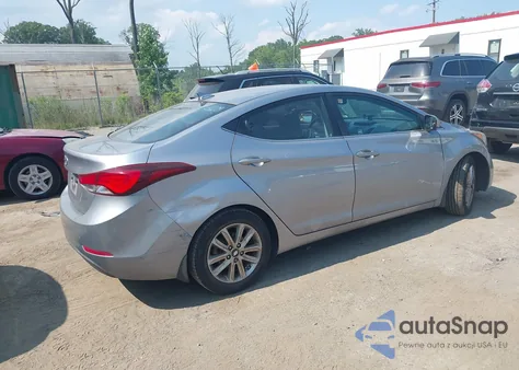 2015 Hyundai Elantra Se z USA, uszkodzony, nr VIN 5NPDH4AE8FH557603